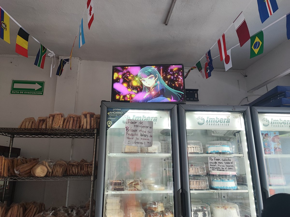 Fewe_7's tweet photo. Fui a la panadería de la esquina y estaban viendo Kusuriya

Cine https://t.co/WRLKCA5Rzr