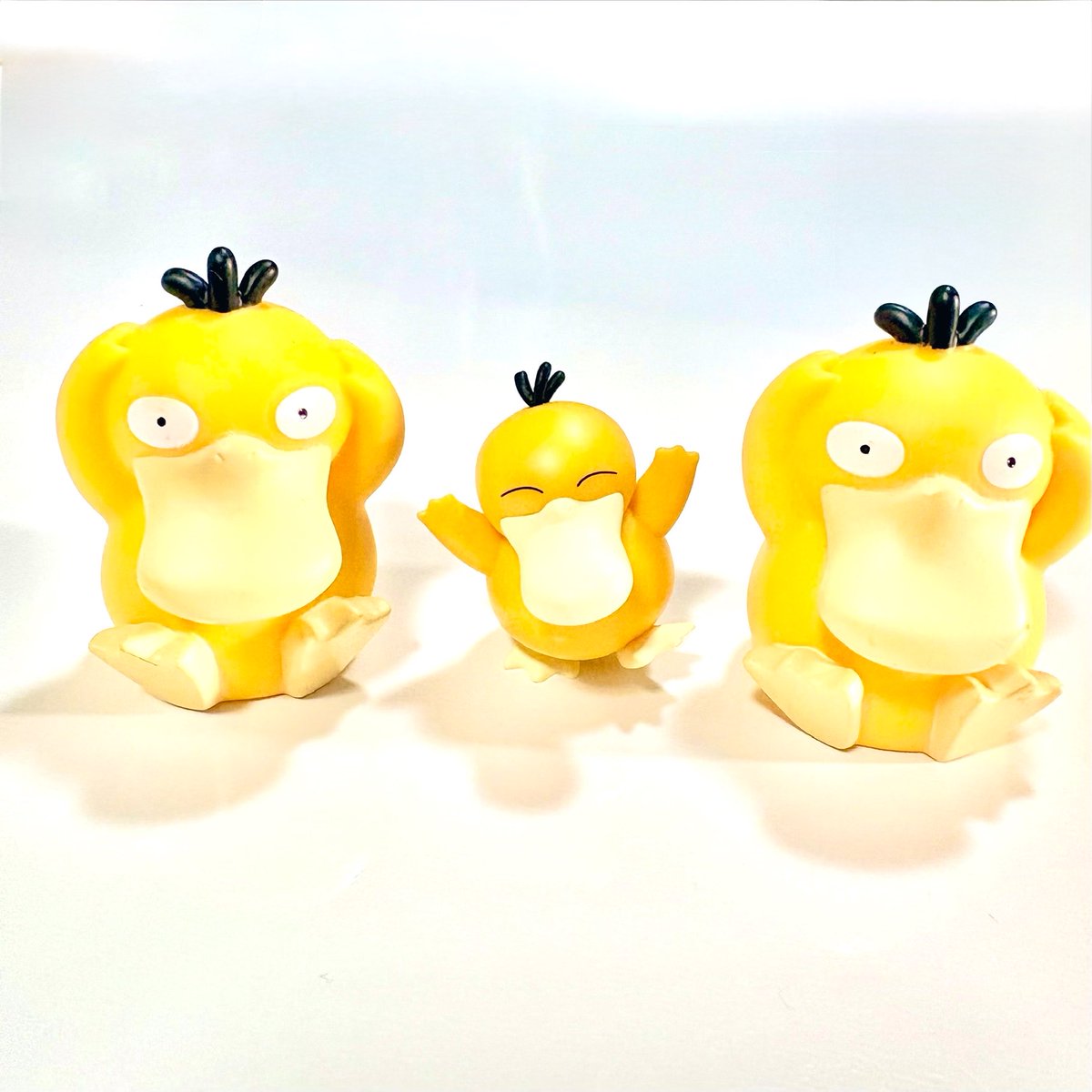 gu_wa_piyo's tweet photo. 前にポストしてた、うがいカップ。
フィギュアは取り外し可能。
ニコニコなコダちゃんが可愛すぎる！！🥰コップも可愛い！
フィギュアは3cmくらい。フニットマスコット コダックちゃんと並べると3枚目な感じ✨ https://t.co/vBLyWEUDXw