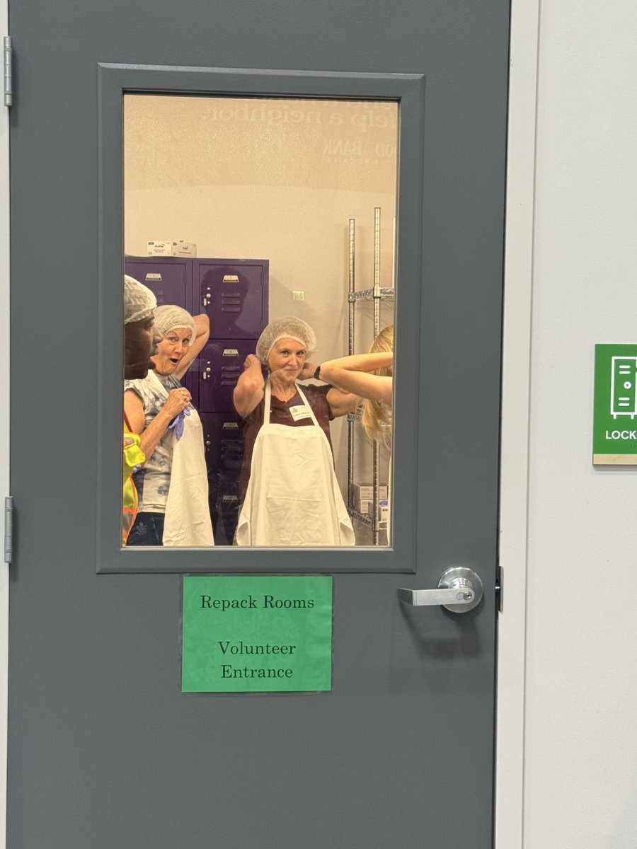 Taftlaw's tweet photo. Partnering with Food Bank of the Rockies, our Denver office helped sort and pack over 13,000 meals for those experiencing food insecurity throughout Colorado. We’re proud to support such an impactful organization. Learn more and donate here: https://t.co/TpTLA1rVHS https://t.co/1sLPc9cenQ