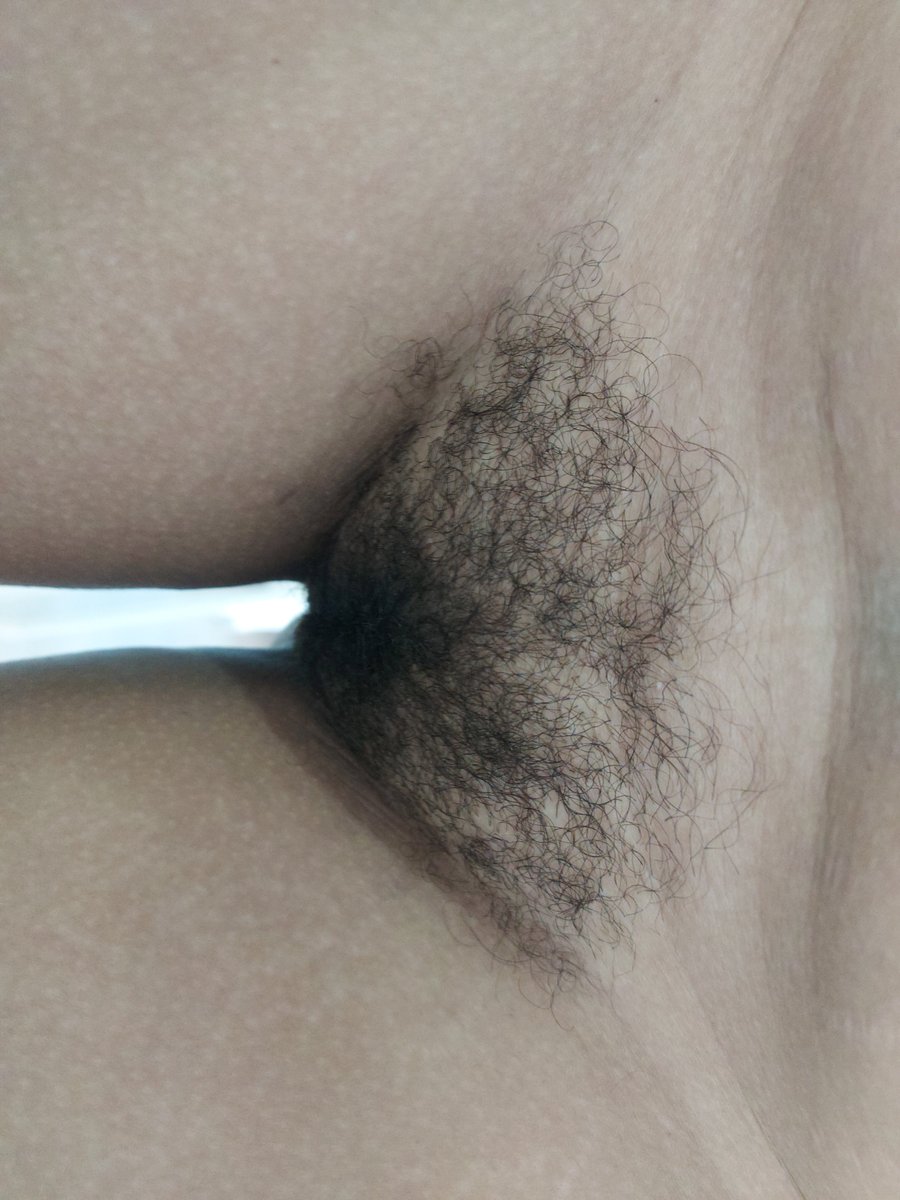 Evamazebu's tweet photo. hairy pussy yes or no? https://t.co/1OEJRybRbX