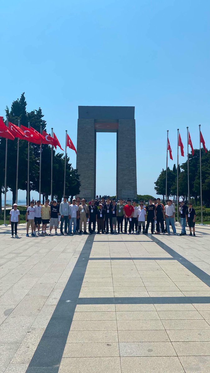MusilderBursa's tweet photo. Gençlik ve Spor Bakanlığımız işbirliğiyle Şehitlerimize Saygı ve Onların hatıralarını yaşatma amacıyla Çanakkale Şehitlik Gezimizi 70 gencimizle gerçekleştirdik. https://t.co/sLf36i1KCy