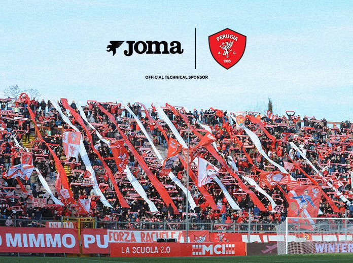 ACPerugiaJP's tweet photo. 🚨🤝 ペルージャは2026-27シーズンより、スペインのスポーツブランド「Joma」とテクニカルスポンサー契約を締結しました！🤍❤️

新ユニフォームは、高い機能性とサステナビリティを兼ね備えたデザインに✨

新たなパートナーとともに、新しい時代へ。 新ユニフォームの公開が待ち遠しいですね👀 https://t.co/2zs5uB3Oif