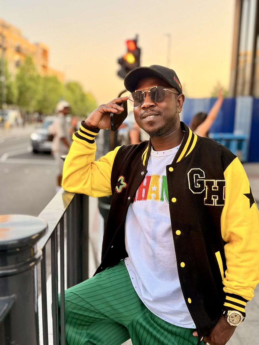 Flowkingstone_'s tweet photo. GH to the World #RoyalSteeze Link in bio 👉🏽https://t.co/qCe0RN9Hbb https://t.co/vbbCRajoo4