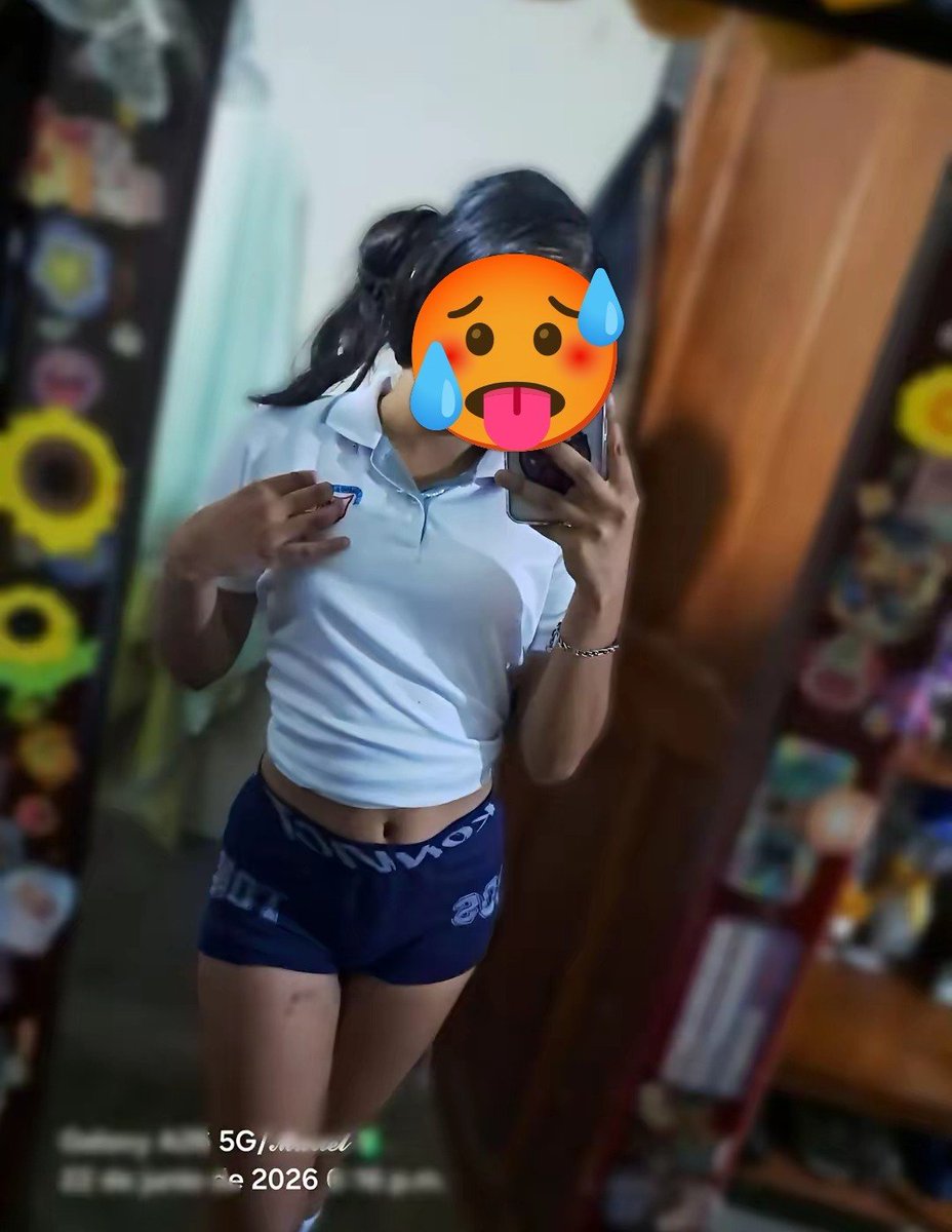 tuconejitaflaki's tweet photo. Últimas semanas de clases 😮‍💨🥱
#ultimasclases #vacaciones #maestro #escuela #alumnamala #compañeros #amigas #prepa #apoyo #ensaño #baile #clausura #onlyfans #emprendimiento #enlapaginaazul #18años #malita #ayuda 
Los espero en mi azulito 👇🏽
https://t.co/X80gnk7myD https://t.co/QP9r5KkmTj