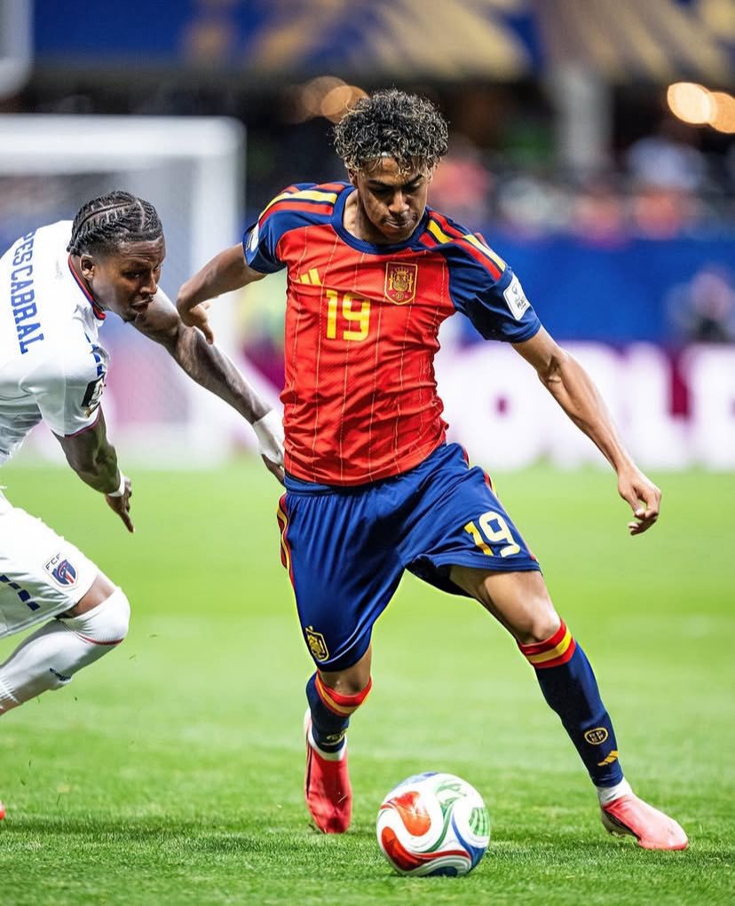 43lebe's tweet photo. Early today he said that he doesn’t like group stages game and look now has delivered man of the match performance https://t.co/zPhQaRft7V