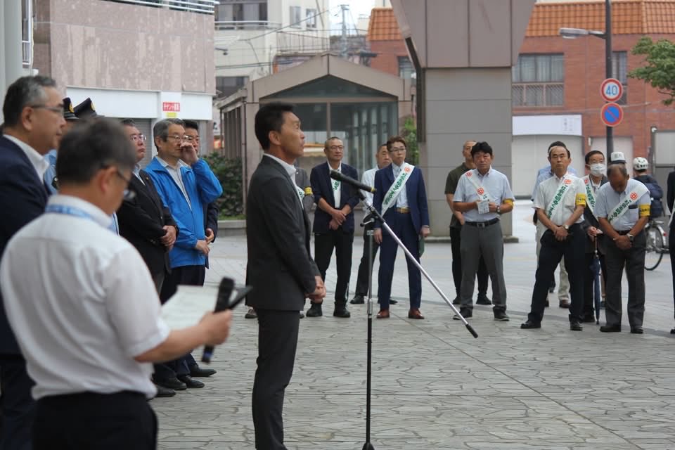 O148And's tweet photo. 【土浦駅で「非行防止キャンペーン」を実施】
～青少年の健全育成のために～

https://t.co/7eaWGISVN5

#茨城県
#土浦市
#非行防止キャンペーン
#青少年
#健全育成
#土浦市長
#安藤真理子 https://t.co/WrfE8Innv5