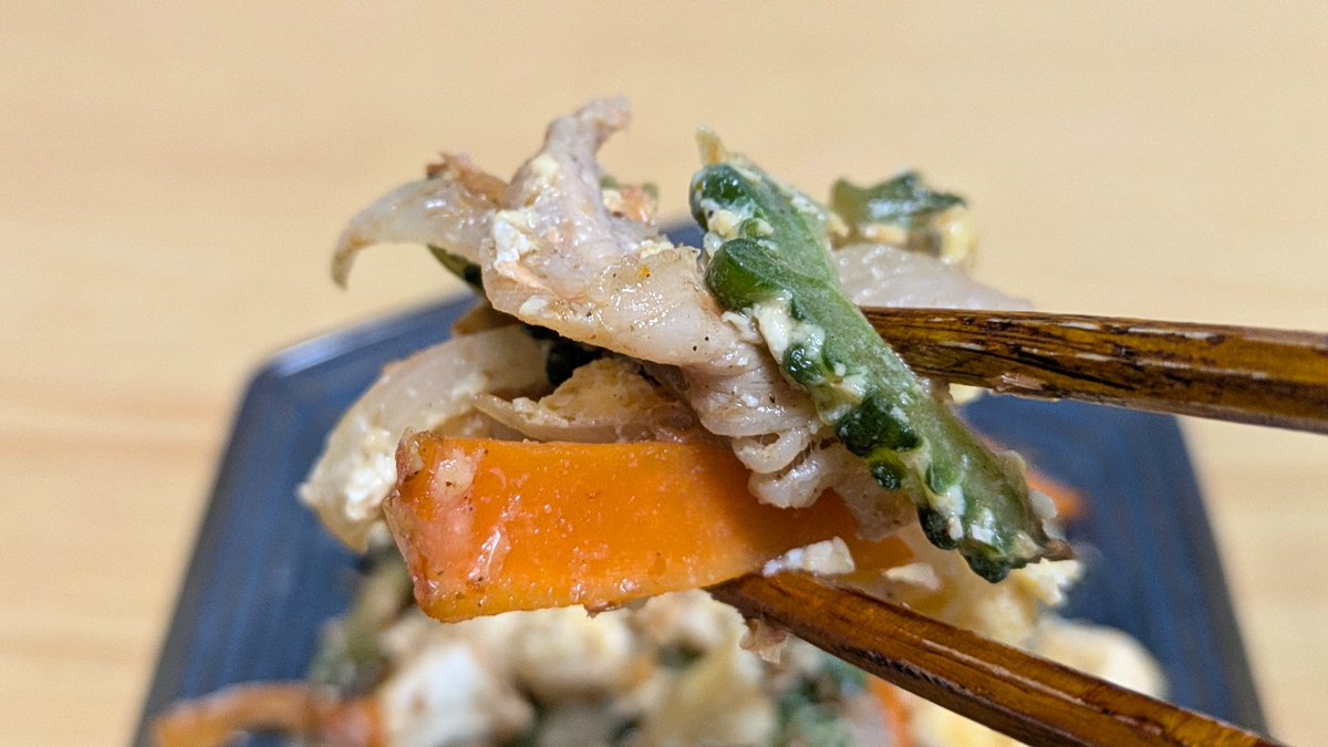 Tami_Yamato's tweet photo. 令和八年七月三日

朝ごはん
・白御飯と福神漬け
・苦瓜と豆腐の炒め物
・巻繊のお味噌汁

ご馳走様でした。 https://t.co/zJtS3lnCYr
