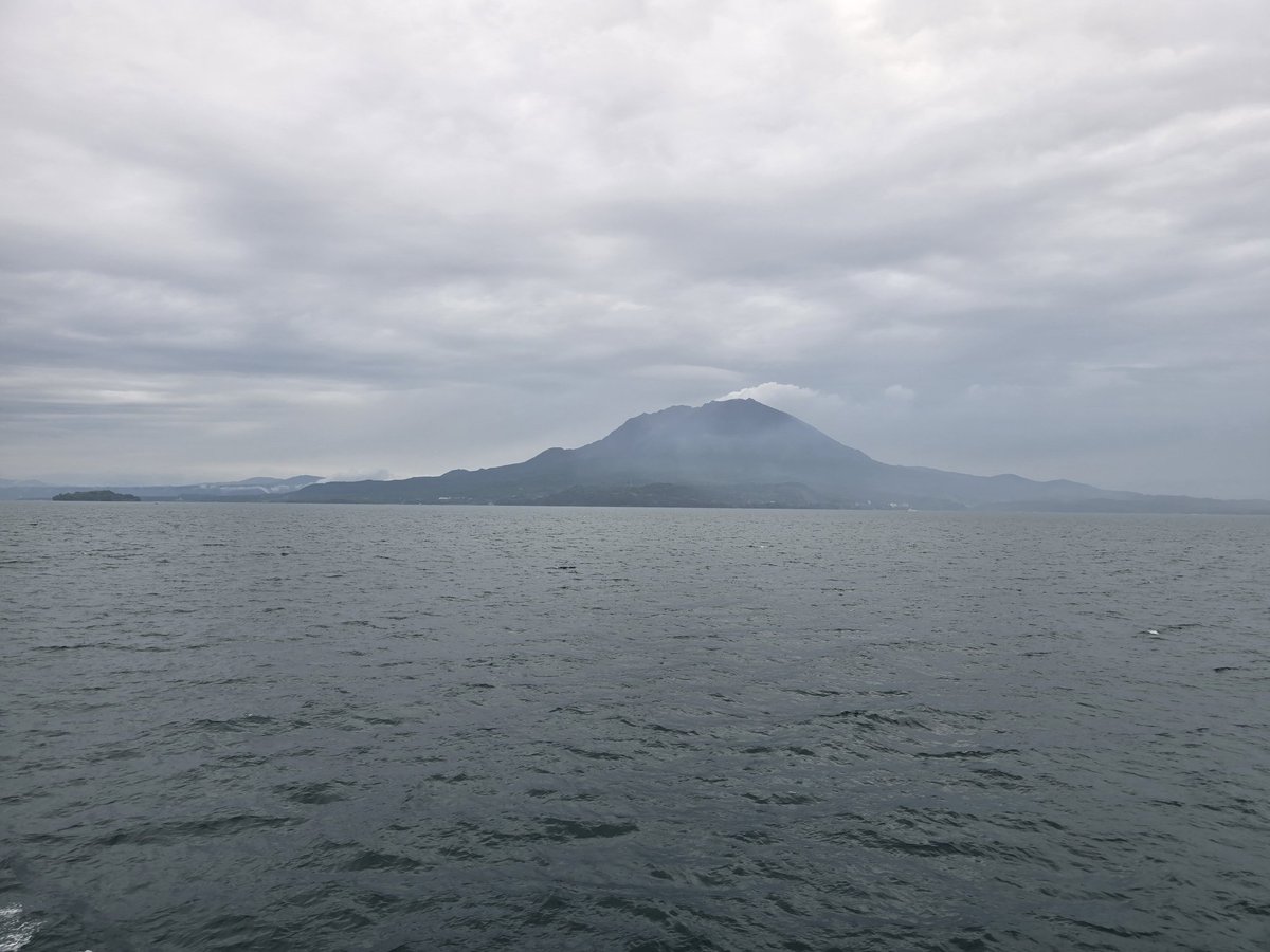 junjun0691's tweet photo. 桜島！ https://t.co/7NVed35P4u