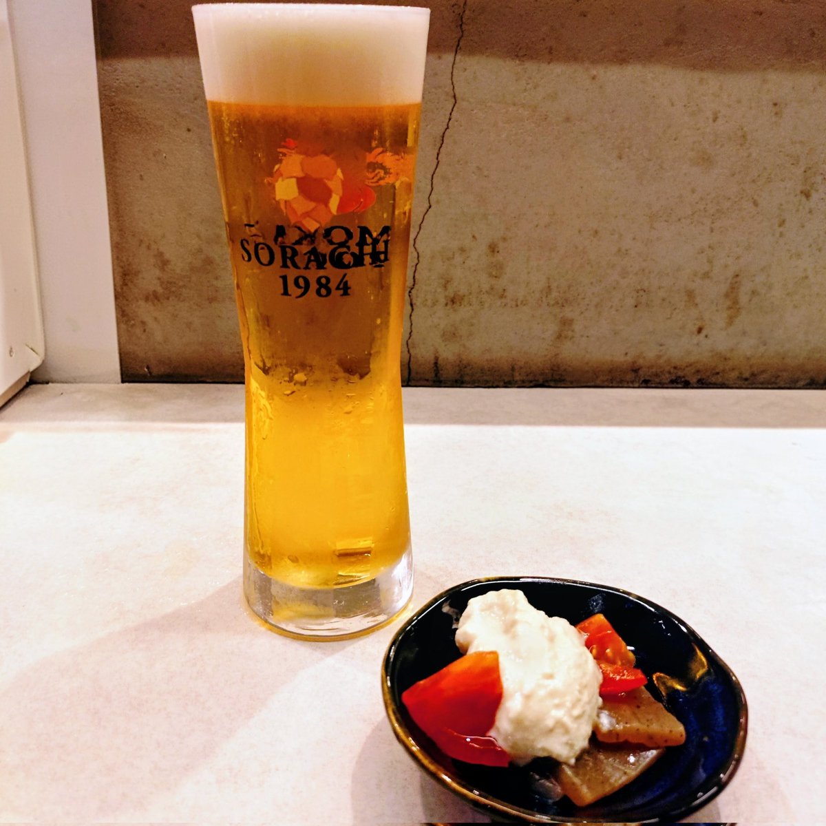 ky_no14's tweet photo. いつも混んでて空振り続きも昨日は当日予約ですっと入れた。料理がどれもおいしかったのでまた行きたいんだ。
#吉祥寺グルメ
#もも吉 https://t.co/Q3WR8HSLRC