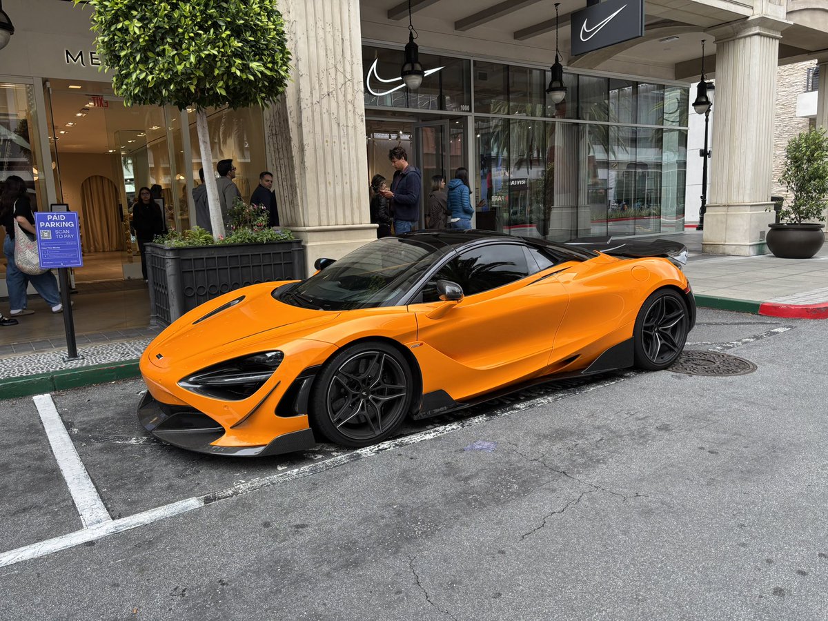 carsonfort8's tweet photo. Best of Car Spotting 2026 Part 1 

Complete Gallery: https://t.co/fkYax7jneD https://t.co/IijWfxSfUb