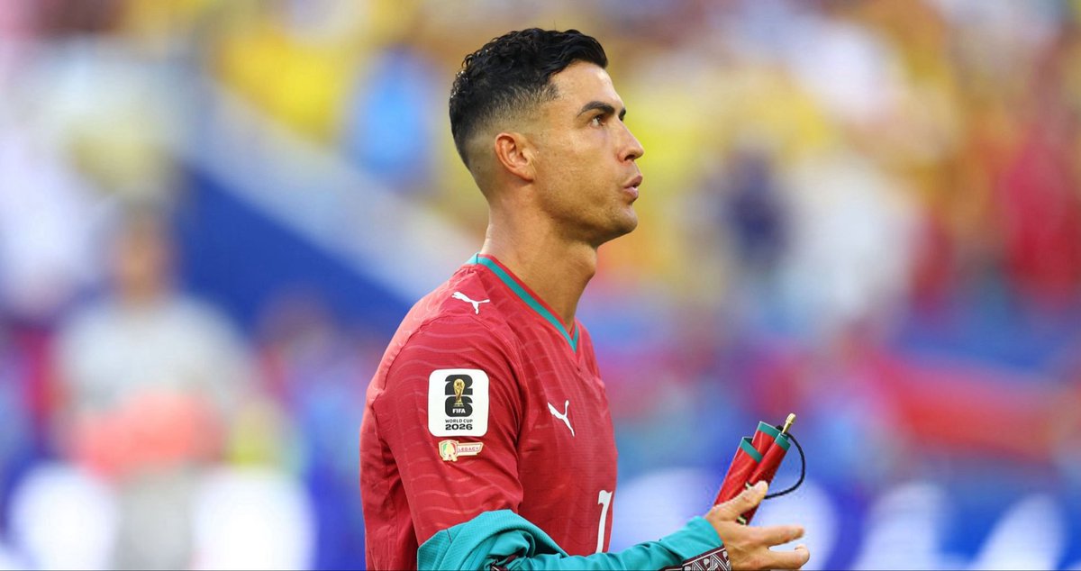 Kulturlesite_'s tweet photo. ⚽️🥲 CETTE NUIT SIGNERA LA FIN D’UNE ÈRE 

Soit MODRIĆ, soit CR7 disputera le dernier match de Coupe du Monde de sa carrière… https://t.co/o7CoEsowCg