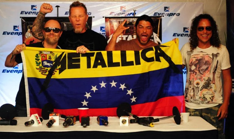 FMCenterNoticia's tweet photo. Metallica donó 100 mil dólares a través de su fundación, All Within My Hands, para ayudar a las víctimas de los terremotos en Venezuela.

#02Jul https://t.co/Iupc2wOxHZ