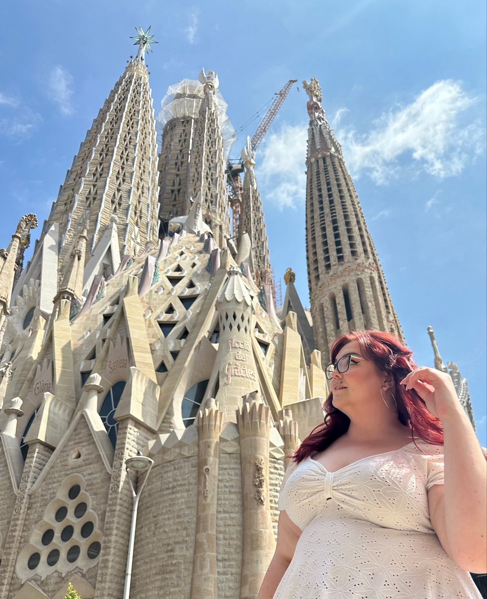 avenger_g1rl's tweet photo. @yoongisarchive Chat I love Barcelona so much too wtffffff https://t.co/4kXBII63jA