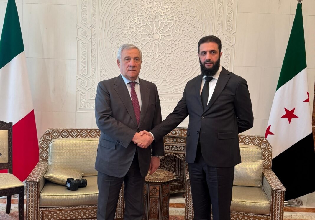 IPAZIA2025's tweet photo. #RelataRefero

#Siria "democratica" 70 membri del Parlamento NOMINATI da #AlSharaa alias #AlJolani, autore del golpe a #Damasco, capo dei tagliagole di Hayat Tahrir al-Sham, alias #HTS, alias #AlNusra alias #AlQaeda, e di veterani del califfato #ISIS.

https://t.co/oKsTOgOG6e https://t.co/8EZRPsVTQ7