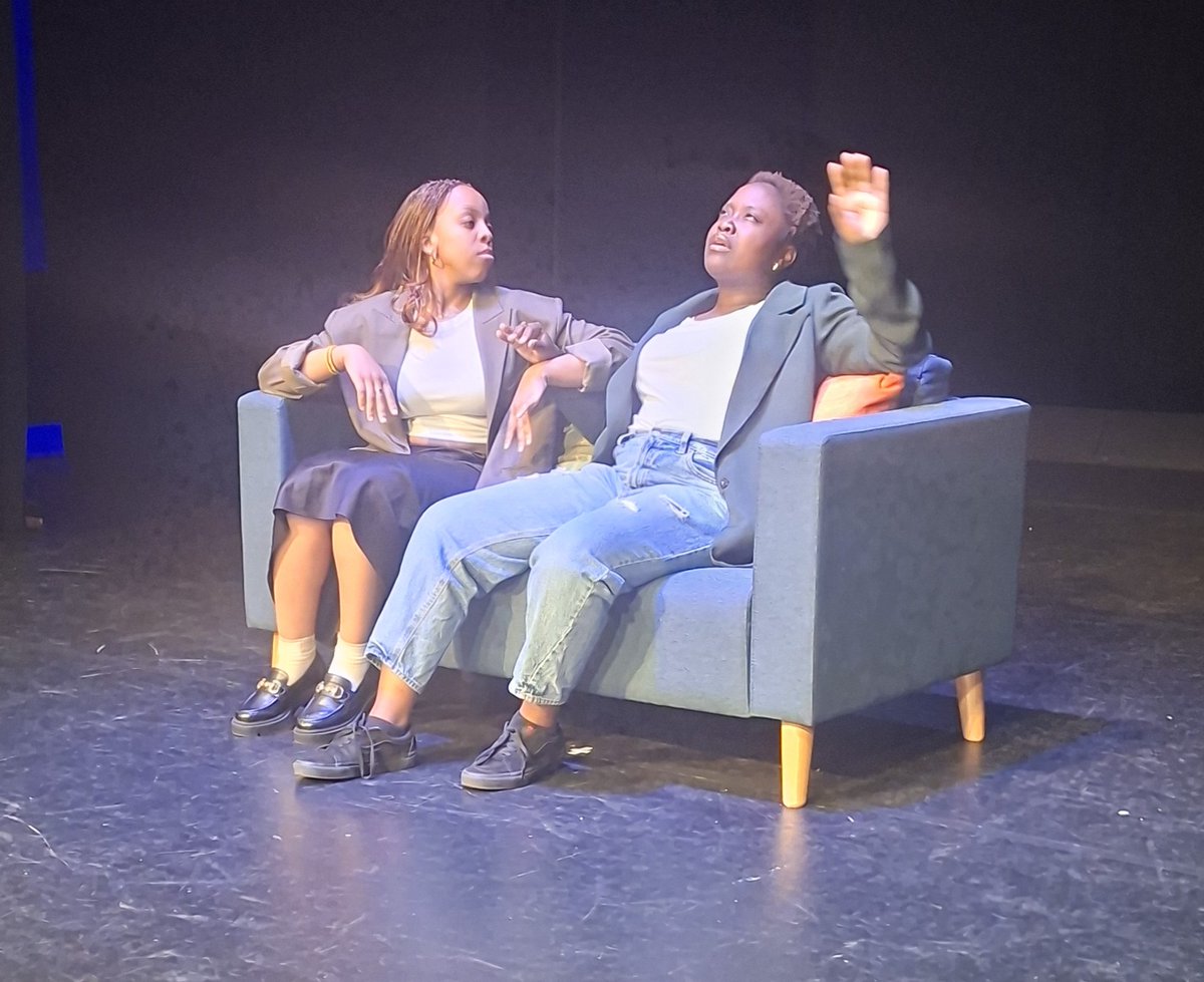 AintIAWomanUK's tweet photo. Tix:  https://t.co/sBEoAZfIlo #theatre #fringe#ThatFourLetterWord: 3 short plays. #3: Pivot: Sharp, drama, following 2 women entrepreneurs navigate challenges of running a dating app 4 black women, exploring how 2 help their users “love” better. 14-18 Jul@BreadandRosesTC https://t.co/NIEgDWCdMS
