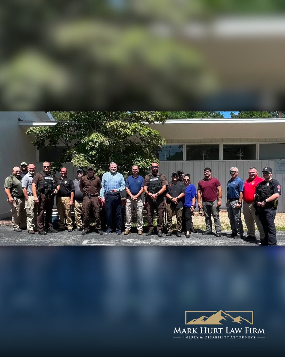 MarkHurtLaw's tweet photo. We were proud to be part of this year's 4th of July Appreciation Day, honoring the incredible first responders and community heroes who dedicate themselves to serving others every day.

From all of us at Mark Hurt Law Firm, thank you for everything you do! 🎆 https://t.co/yLcdfYtn2P