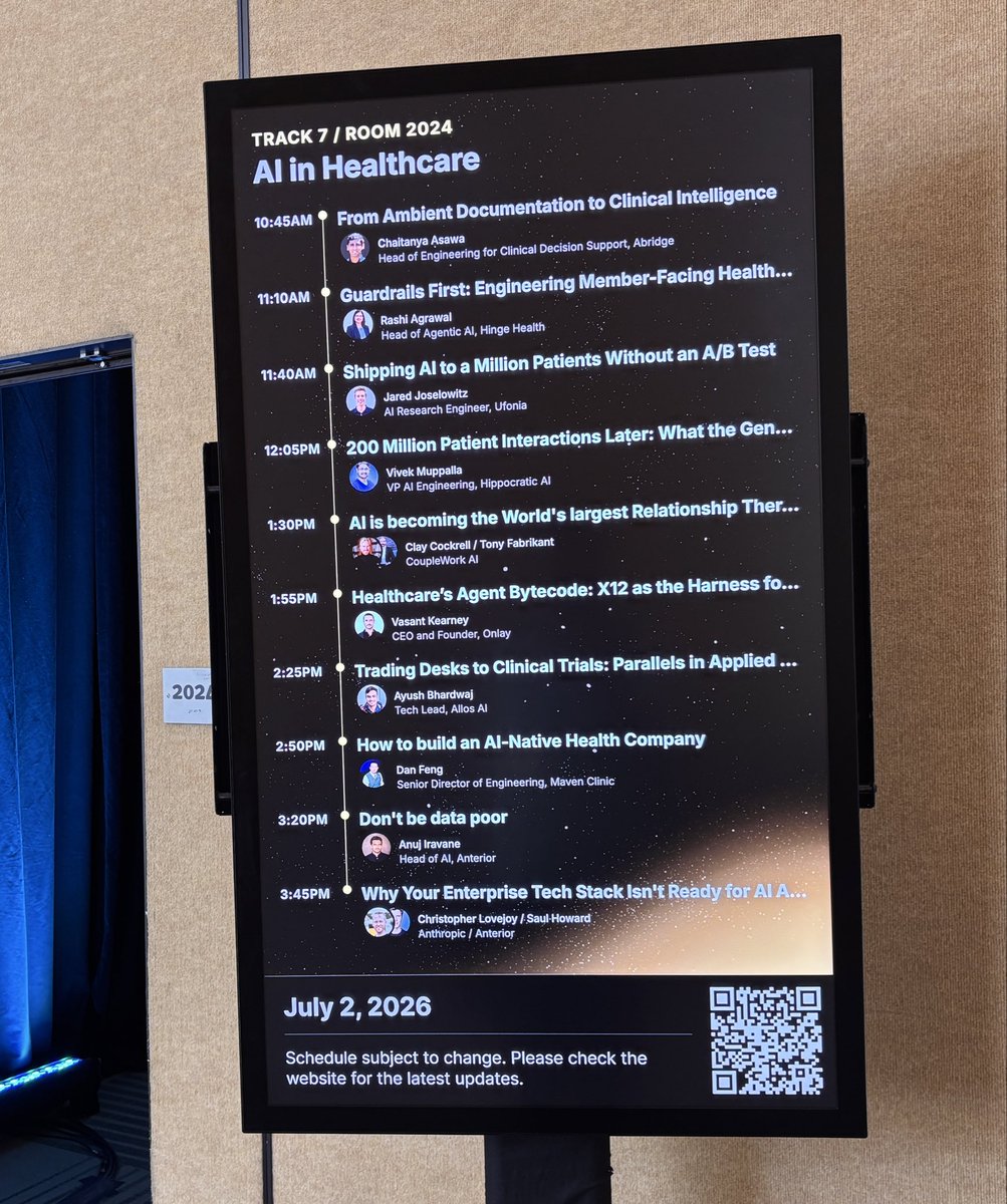 aybh08's tweet photo. Packed line-up.
Kudos to @swyx / @aiDotEngineer for introducing this track 🚀 https://t.co/yLFYRF4Oa4