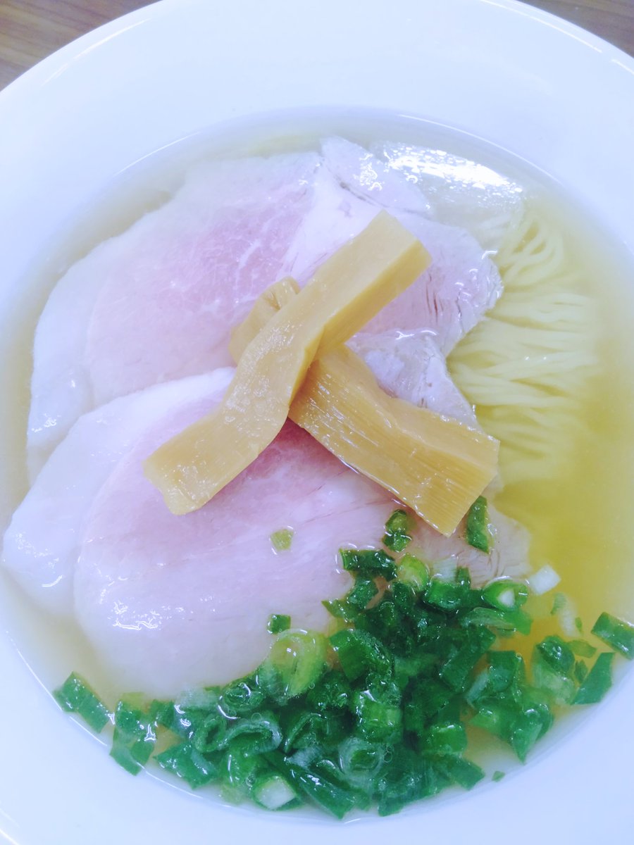 yamagoyatei's tweet photo. 麺処山小屋亭・本日通常営業１１時半〜１４時半・夜１７時半〜ラストオーダー２０時半です😊希少純血種大軍鶏の限定…塩味＆醤油味🐓円やかな旨味と深いコクが評判の逸品と数種の🍜〜洋食系料理…ハンバーグ〜塊肉のデミグラス煮込等もご提供中です🧑‍🍳栃木県足利市鹿島町１１１１ー１検索でご来店を🚗 https://t.co/1Bbg5bljAk