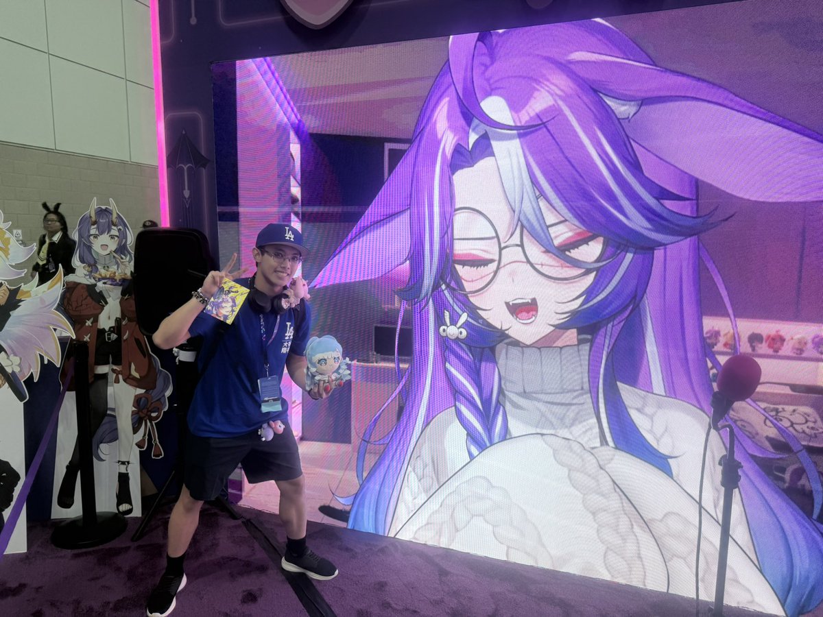 XullifyAndy's tweet photo. yeah that aged like milk, somehow i made it on time LOL💀

it was nice meeting you @MichiMochievee :DD https://t.co/rHbNAzwuXs