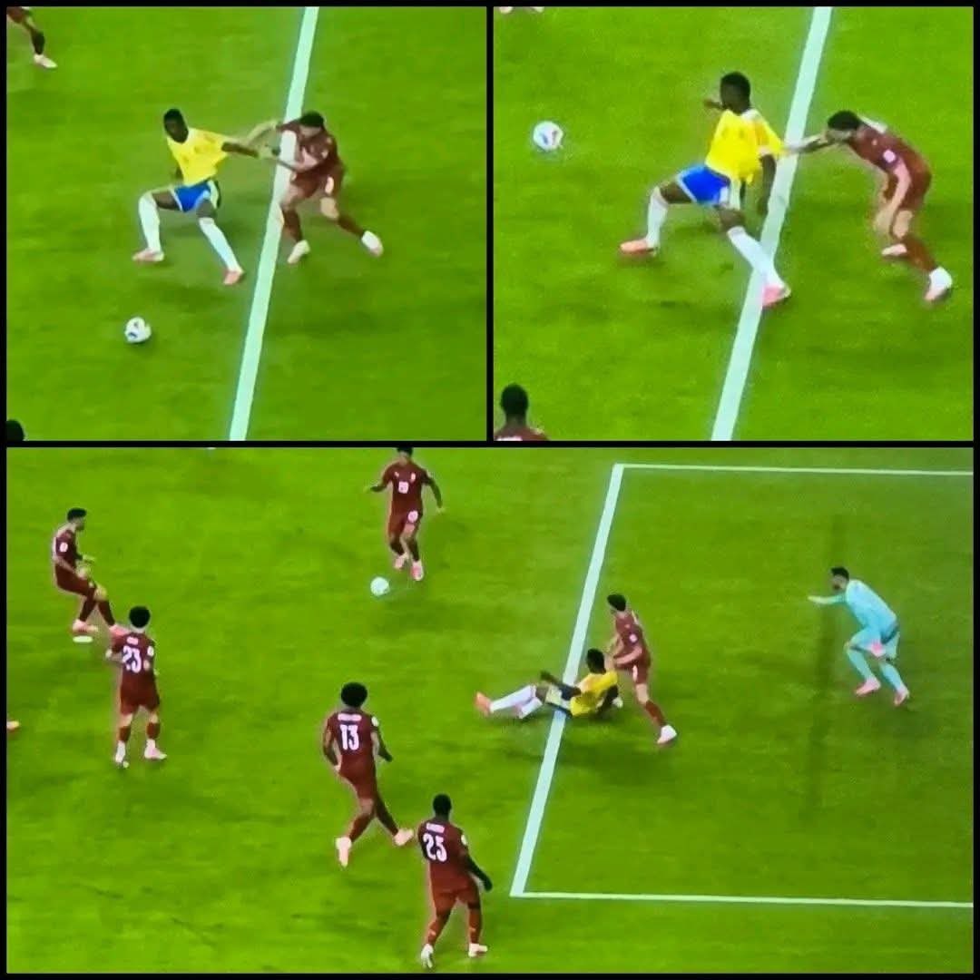 MessiLeoBrasil_'s tweet photo. Não penalti                            Pênalti 

Pênalti ao ser puxado não vale contra Portugal, so quando é a favor pelo visto, impressionante o roubo e ninguém falando nada sobre isso 😂 https://t.co/j6JH6wPFEl