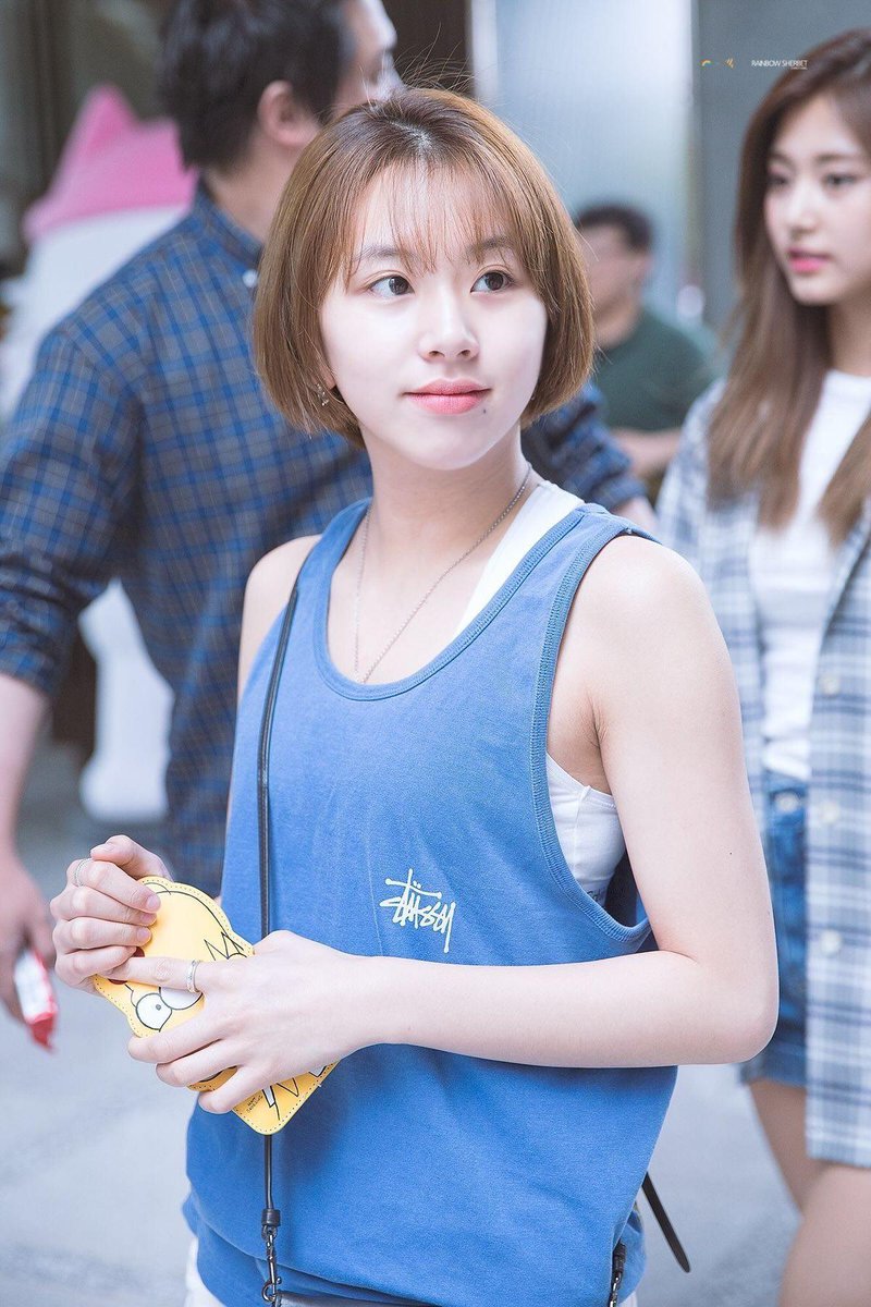 seyoungi234's tweet photo. Some of my favorite looks from Chaeyoung https://t.co/nrl3BxQcQp