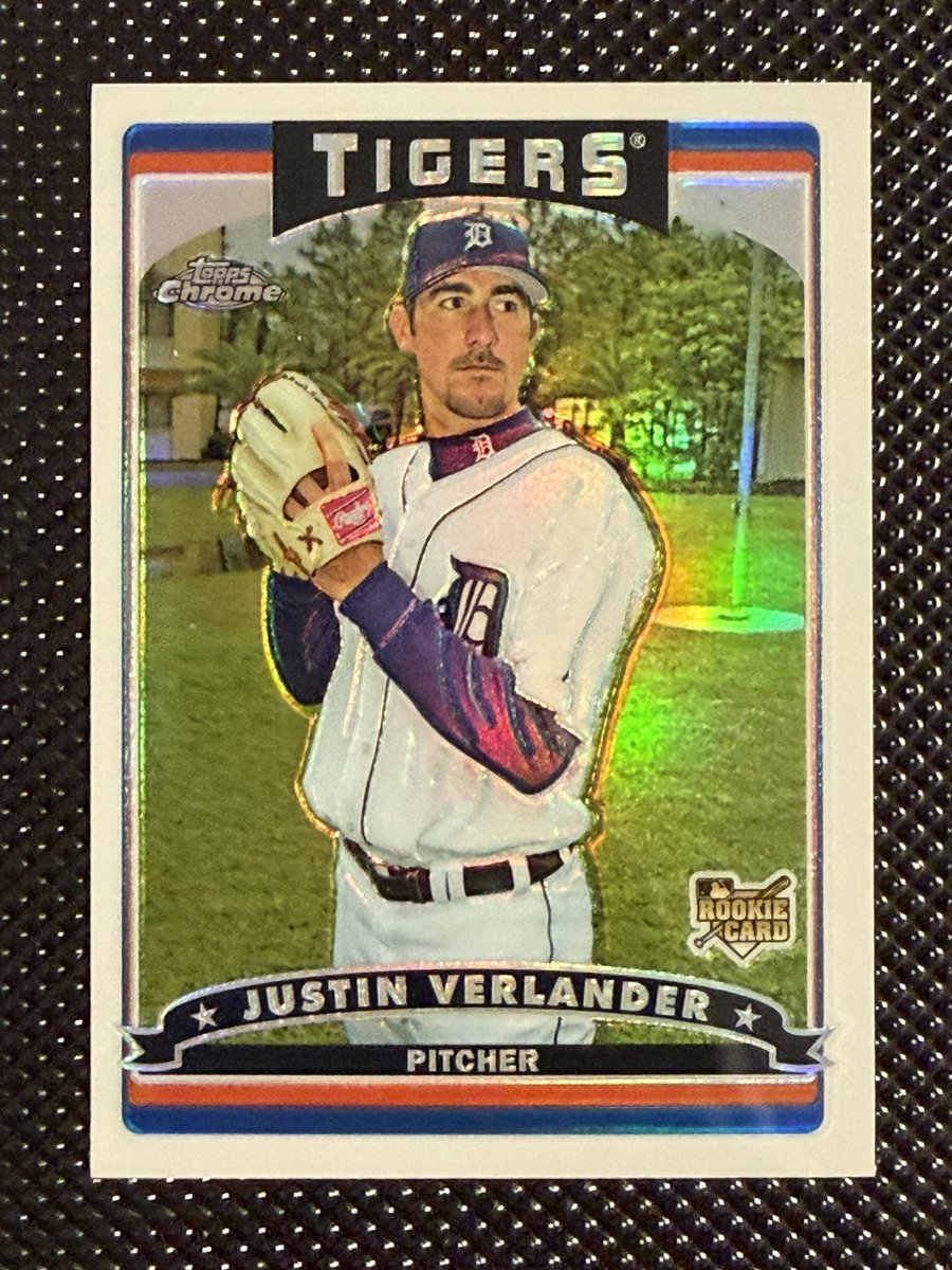 JUSTIN VERLANDER TOPPS CHROME ROOKIE REFRACTOR $110 Off Center 