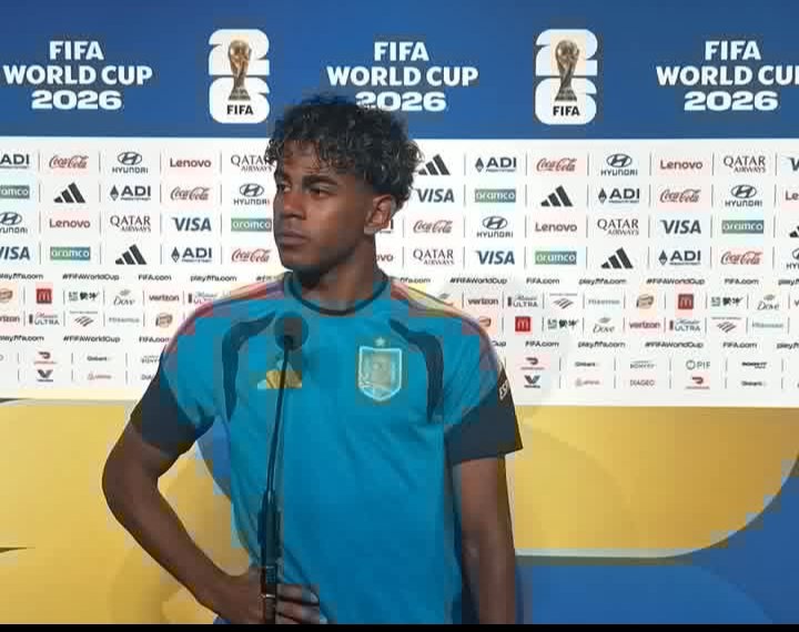 Spiritcapsul's tweet photo. 🚨🎙️Lamine Yamal: “Facing Cristiano Ronaldo in the RO16? I don’t care whether it will be Croatia or Portugal, but it will be a honor if it’s him. The important thing is to win every match.” 🇪🇸 https://t.co/D57T1FbSKw