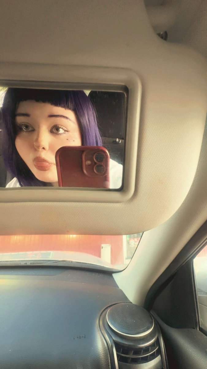 millimarie99's tweet photo. I’m selling and active rn #nsfwtwt #egirl #dada #discord #seller #menu #nsfw https://t.co/kyaL62aMte