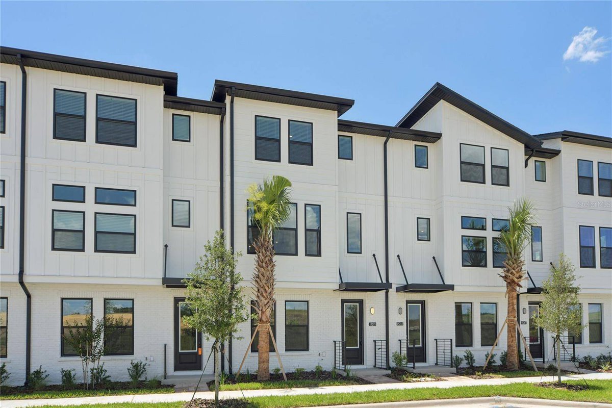 PersaudGroup's tweet photo. 💥 Just Listed!💥

15219 HAMLIN PARK DR, Winter Garden, FL 34787
🛏️ 3  Beds • 🛁 4.0  Baths • 🏠 2,072  SqFt
💰 $3,250

ℹ️ More Pics &amp; Info: https://t.co/7c21zFJR37

Contact Us to Schedule a Private Tour https://t.co/raITZIFgS4