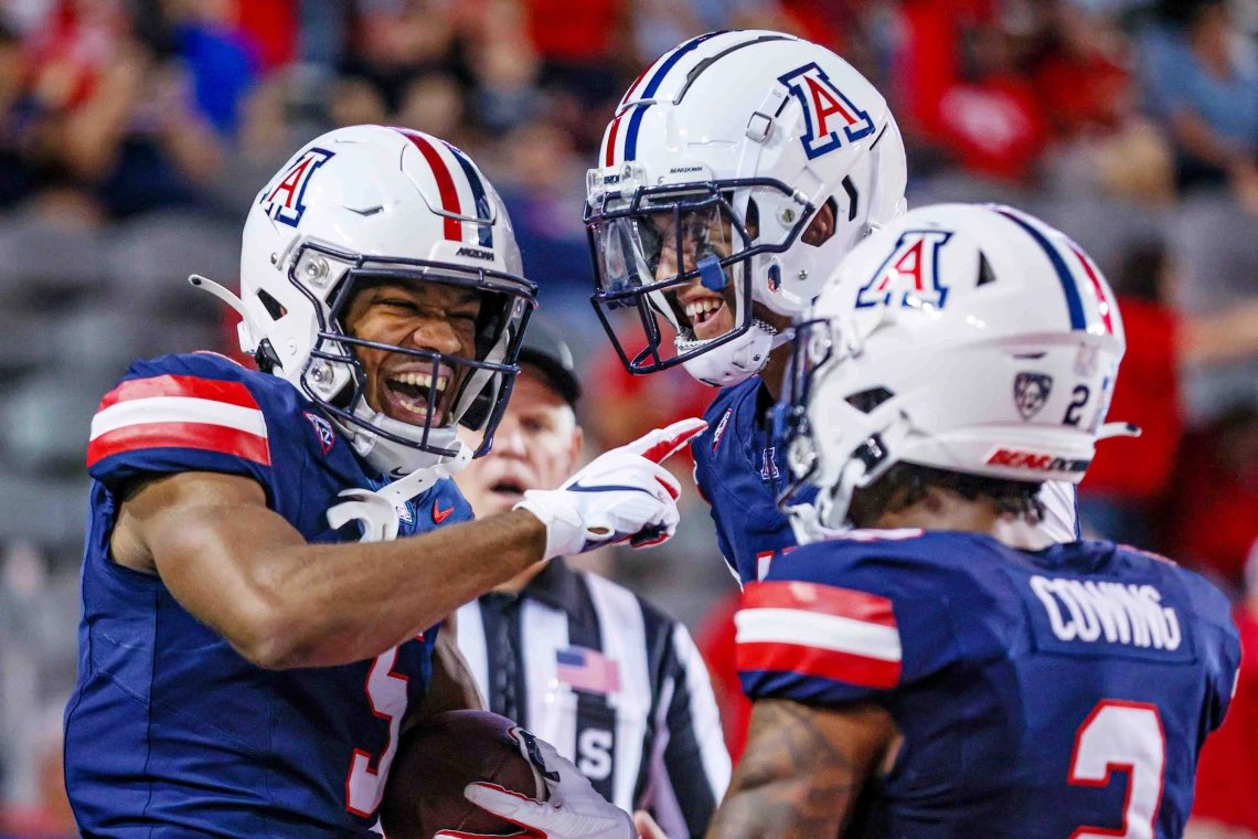 LukeVermillion1's tweet photo. After a great conversation with @CoachChipViney I am blessed to receive another Division 1 offer to @ArizonaFBall @centerlocked @MichaelKarls @ARPomponio @CoachWeev_Goat @GregBiggins @BrandonHuffman @247Sports @Rivals @On3 https://t.co/onQi2hlRRT