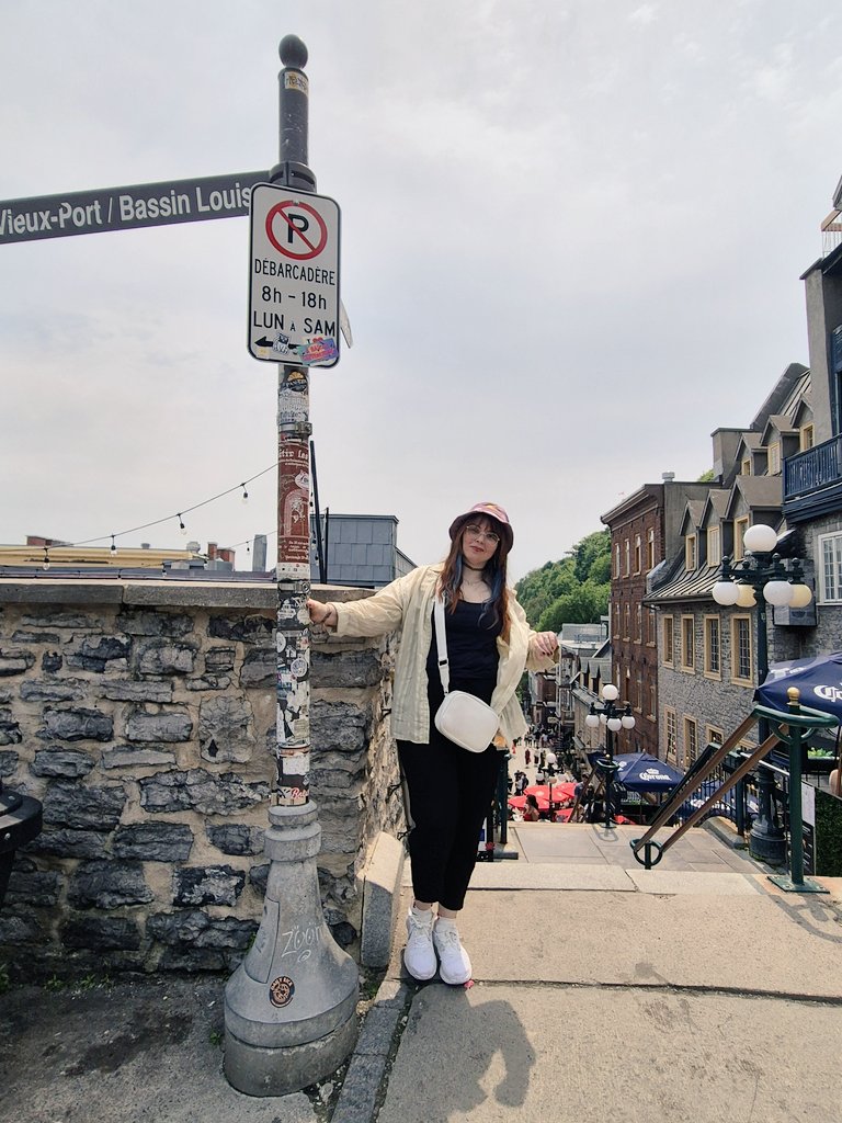 thalism's tweet photo. No aniversário de 10 anos de Goblin, finalmente realizei meu sonho de conhecer Quebec City 🥹💜 https://t.co/E7zt89lg6Z