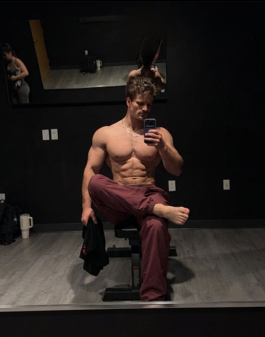 AlphaKissel's tweet photo. Ready to get bullied?😈💸
#findom #cashmaster #alpha https://t.co/dmrwQDFPcS