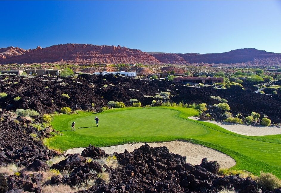 Chasharper105's tweet photo. @NUCLRGOLF Entrada at Snow Canyon,  St. George UT https://t.co/irxWw63hJy