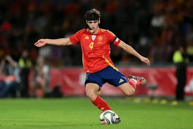 Spiritcapsul's tweet photo. 🇪🇸🏆 Pau Cubarsí World Cup until now: 

🏟️ 4 Matches
🥅 4 Clean Sheets
⚽ 98%, 99%, 98% and 92% Pass Accuracy. https://t.co/u9ek4BnlF9