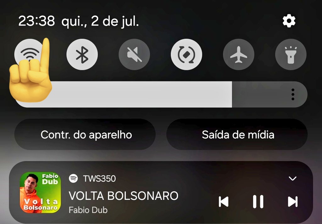 lukethe_m's tweet photo. Maldito fuso horário. Queria ir call com os mano :( 

(+4hrs de diferença deles) https://t.co/MXQZ1dHTrm