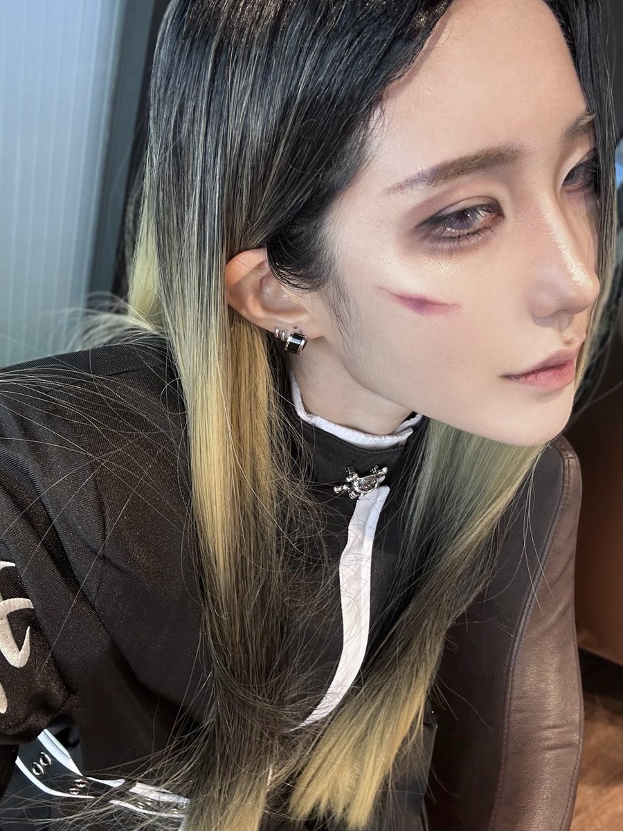 qxniax's tweet photo. 🏷️失礼します！
🇰🇷🇯🇵┆20↑

ファンバス､beastars､deathnote､ヤンキー が好きです ♡
仲良くしていただけると嬉しいです！
全反応巡回します ! !
이전 트친들도 찾고있습니다 💦

#コスプレイヤーさんと繋がりたい
#相互さんの相互さんと繋がりたい https://t.co/X6gnLJlu9m