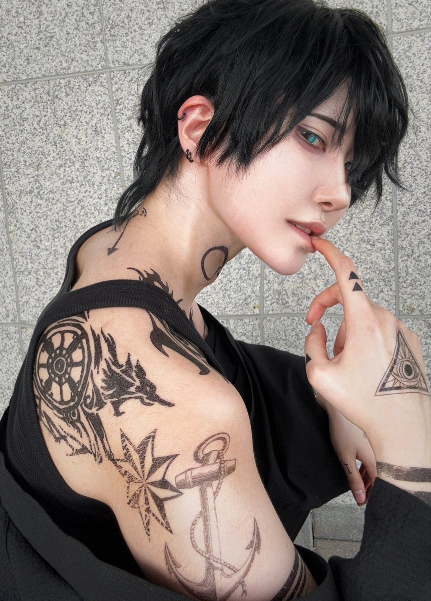 qxniax's tweet photo. 🏷️失礼します！
🇰🇷🇯🇵┆20↑

ファンバス､beastars､deathnote､ヤンキー が好きです ♡
仲良くしていただけると嬉しいです！
全反応巡回します ! !
이전 트친들도 찾고있습니다 💦

#コスプレイヤーさんと繋がりたい
#相互さんの相互さんと繋がりたい https://t.co/X6gnLJlu9m