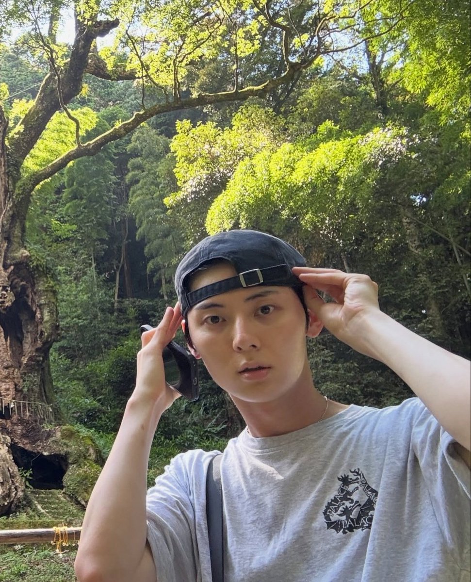 optimusthgml's tweet photo. 용피디님 인별에 황민현 🫶🏻

존잘.... https://t.co/BYPUjs8fzg