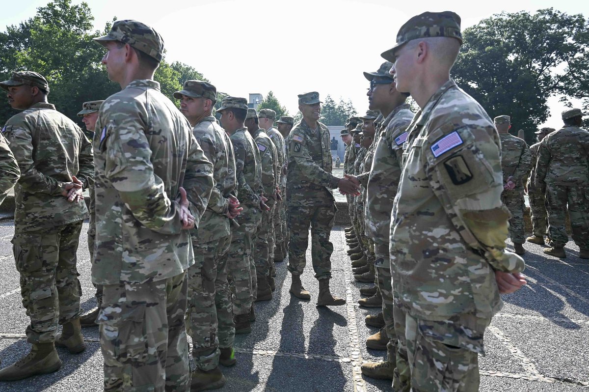 ChiefNGB's tweet photo. Thank you to our Guardsmen and your families for your service and professionalism! 

#AlwaysReadyAlwaysThere https://t.co/ngAhzjkRnt