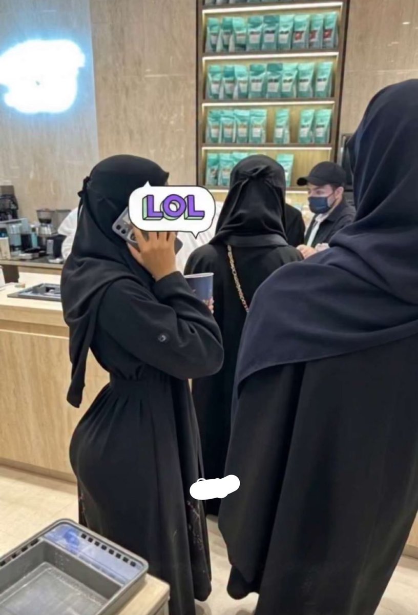 c733t's tweet photo. يعجبني البس ملابس ضيقه ومثيره بس اهلي دايما 

يعاتبوني مايخلوني براحتي احب حريتي https://t.co/PVz3COcYQP