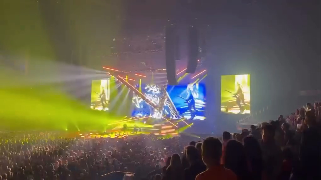 dltourhistory's tweet photo. Def Leppard News - #DefLeppard - London, England 2nd July 2026 🇬🇧
View the Live Updates. More Rock Of Ages 📸
#setlist #philcollen #joeelliott #theo2
https://t.co/qKsTNC8irx https://t.co/4udOvCQ9hf