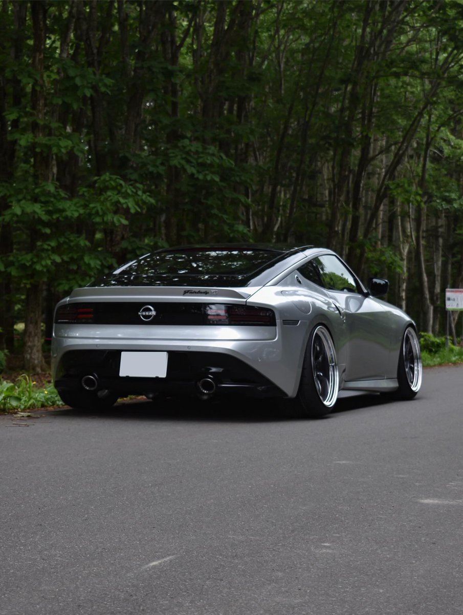 カレナ様 Nissan Fairlady Z 🤍🩶