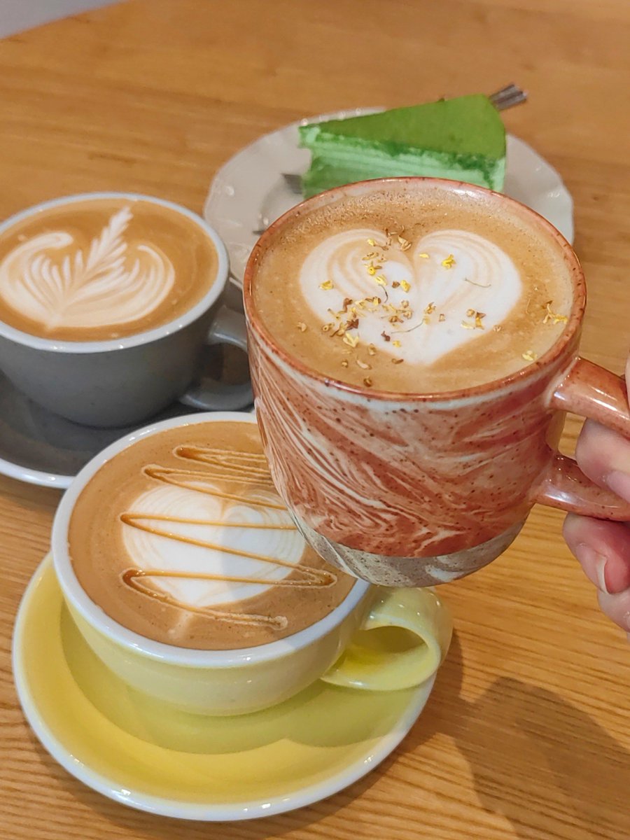 clarkeva149's tweet photo. Just tested the brand-new smart café—they customize drinks via voice and the latte art popped up exactly as I asked! This is tomorrow’s coffee run, today. https://t.co/SHk37dJfou