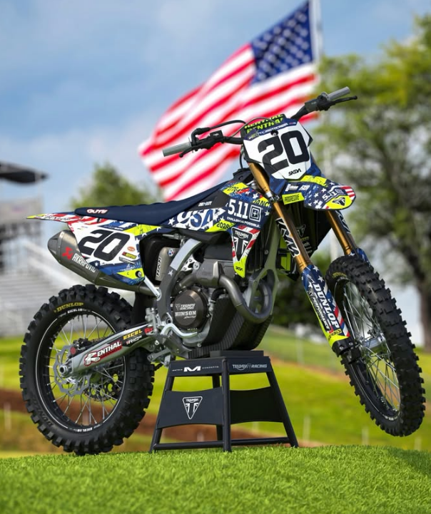 EditedMoto17's tweet photo. These Triumph bikes for this weekend are sick! Ready to get racing back this weekend! 
#ProMotocross #SMX #RedBud #Triumph https://t.co/R6zqRlec4L