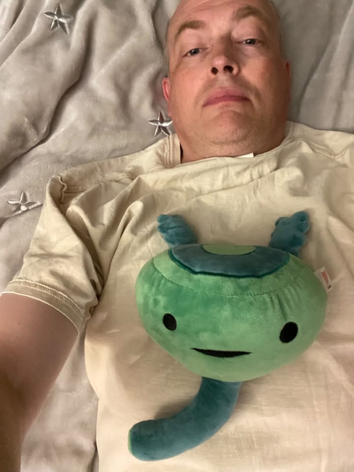 OliverdePeyer's tweet photo. crucible2008

BigWhiteBear
8m
On day 936 of #BigWhiteBear's #VigilForHumanity, we introduce you to #PonPonTheProstate, who has the sad task of fronting an important announcement about his pet human: Unfortunately, I have been diagnosed with #ProstateCancer. https://t.co/hms7lrXmEt