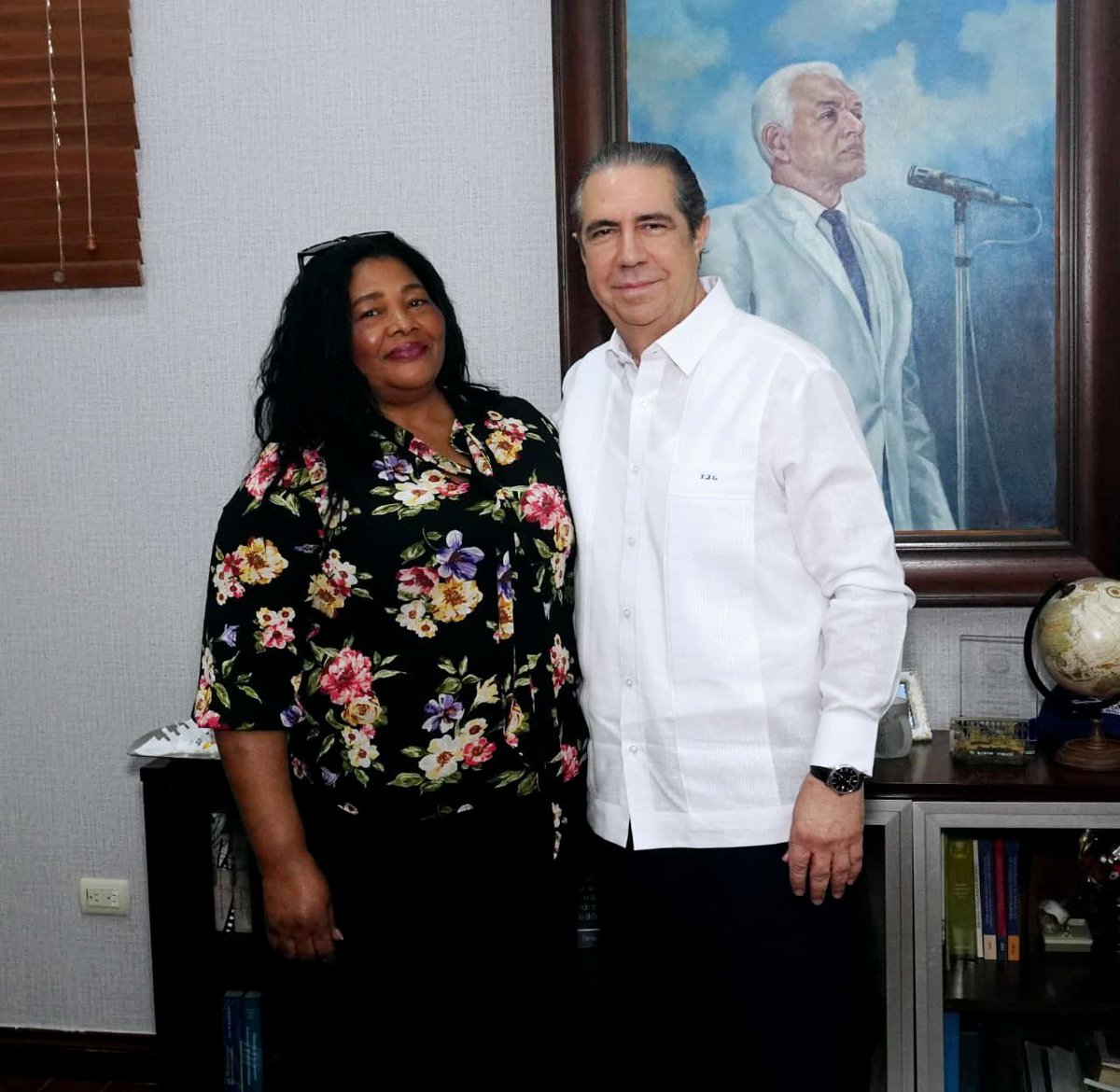 deyvy_santana's tweet photo. El excandidato a diputado por la Fuerza del Pueblo, Santos de los Santos, junto a una comisión de dirigentes que se integran al PLD, expresó su respaldo a Francisco Javier  y su compromiso de trabajar por su proyecto presidencial y el regreso del partido al poder.

 #FJ2028 https://t.co/kzr4sYrcje