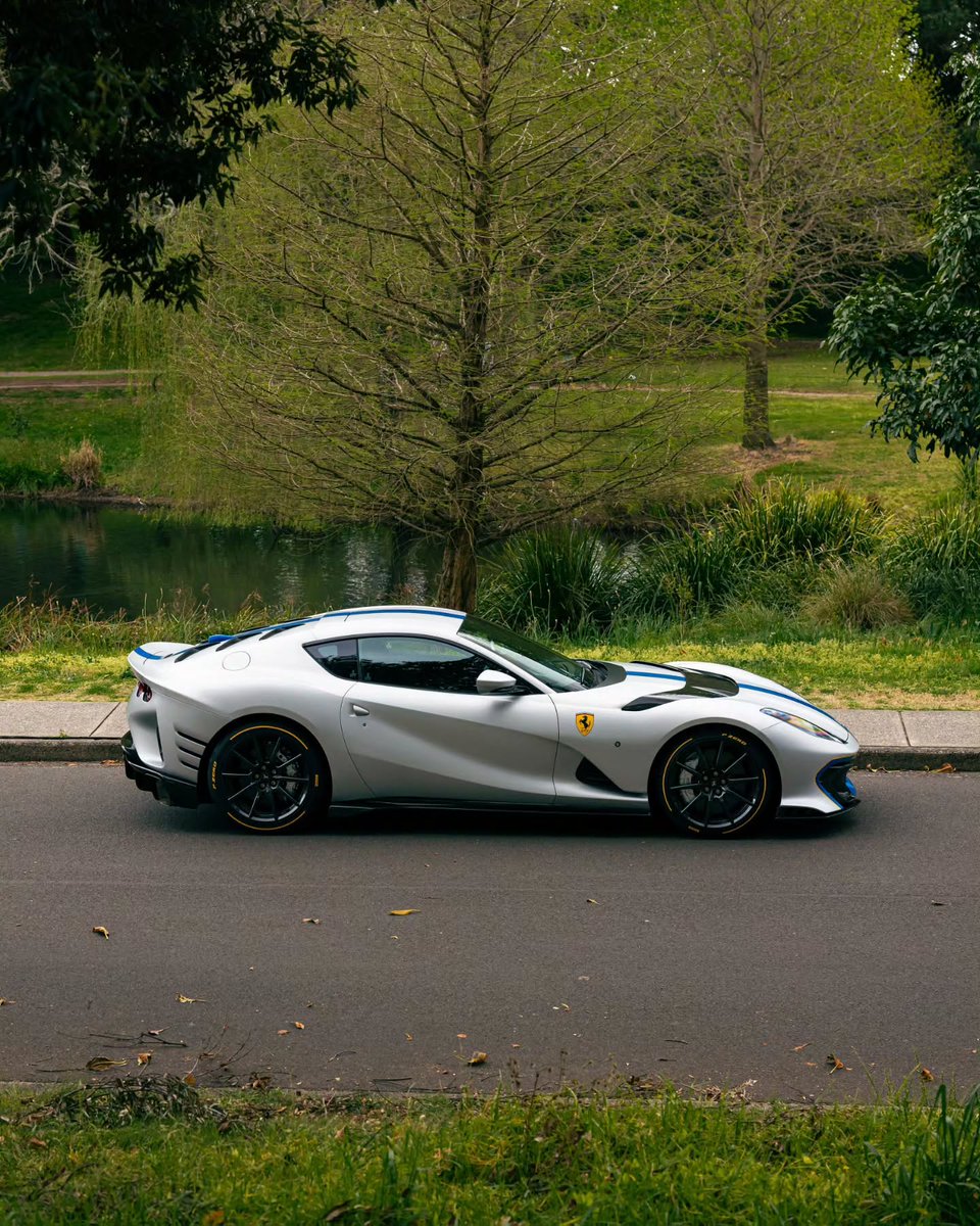 ApexDistrictX's tweet photo. Ferrari 812 Competizone https://t.co/fqBbs05TcX