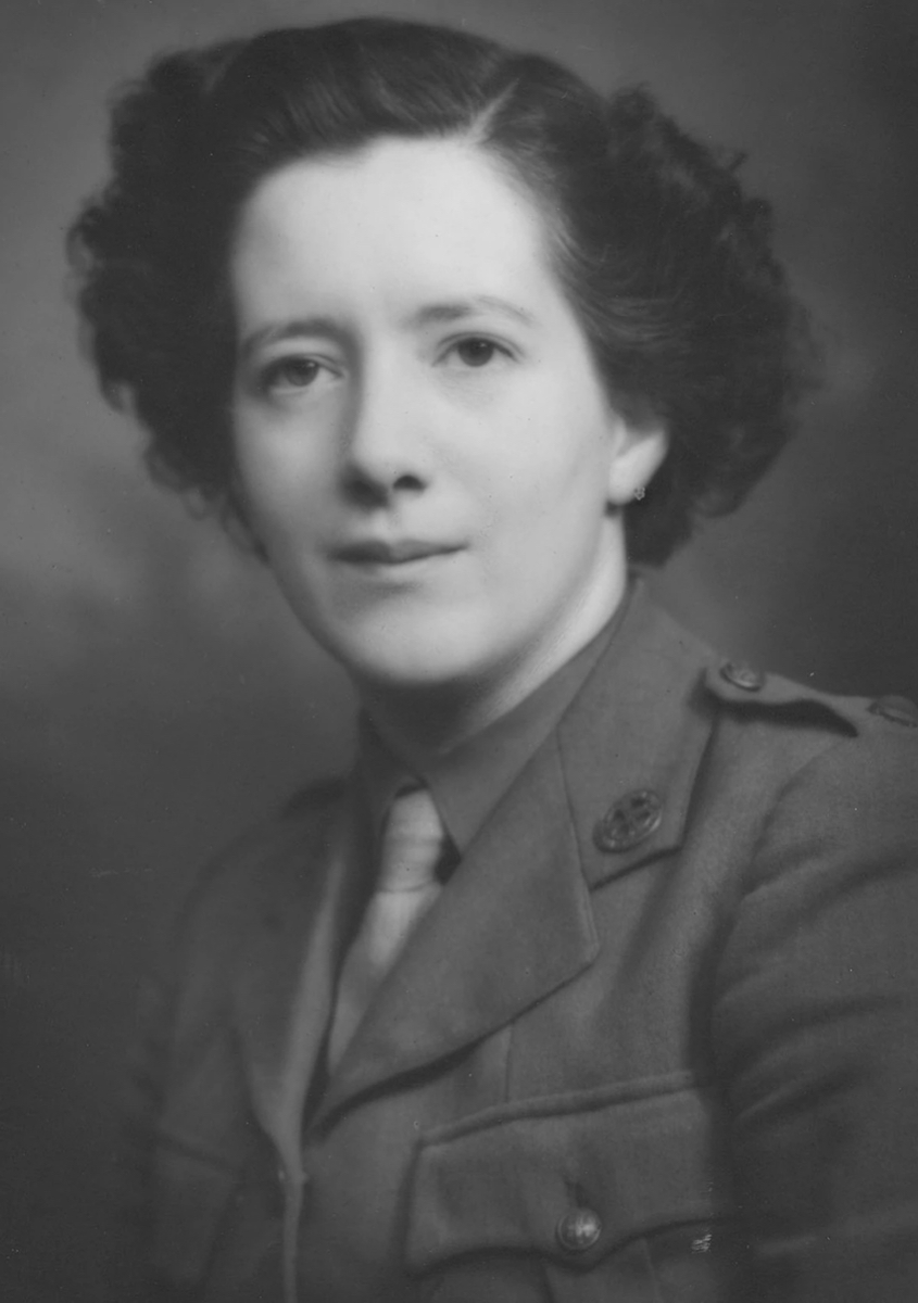 DrHelenFry's tweet photo. Daphne Park, the legendary “Queen of Spies,” trained wartime Resistance units yet was dismissed after exposing a senior officer’s incompetence.

She went on to become one of MI6’s most formidable operatives in Hanoi, Moscow, the Congo and Zambia.

Let us remember her: https://t.co/ZDBgOS2LFz