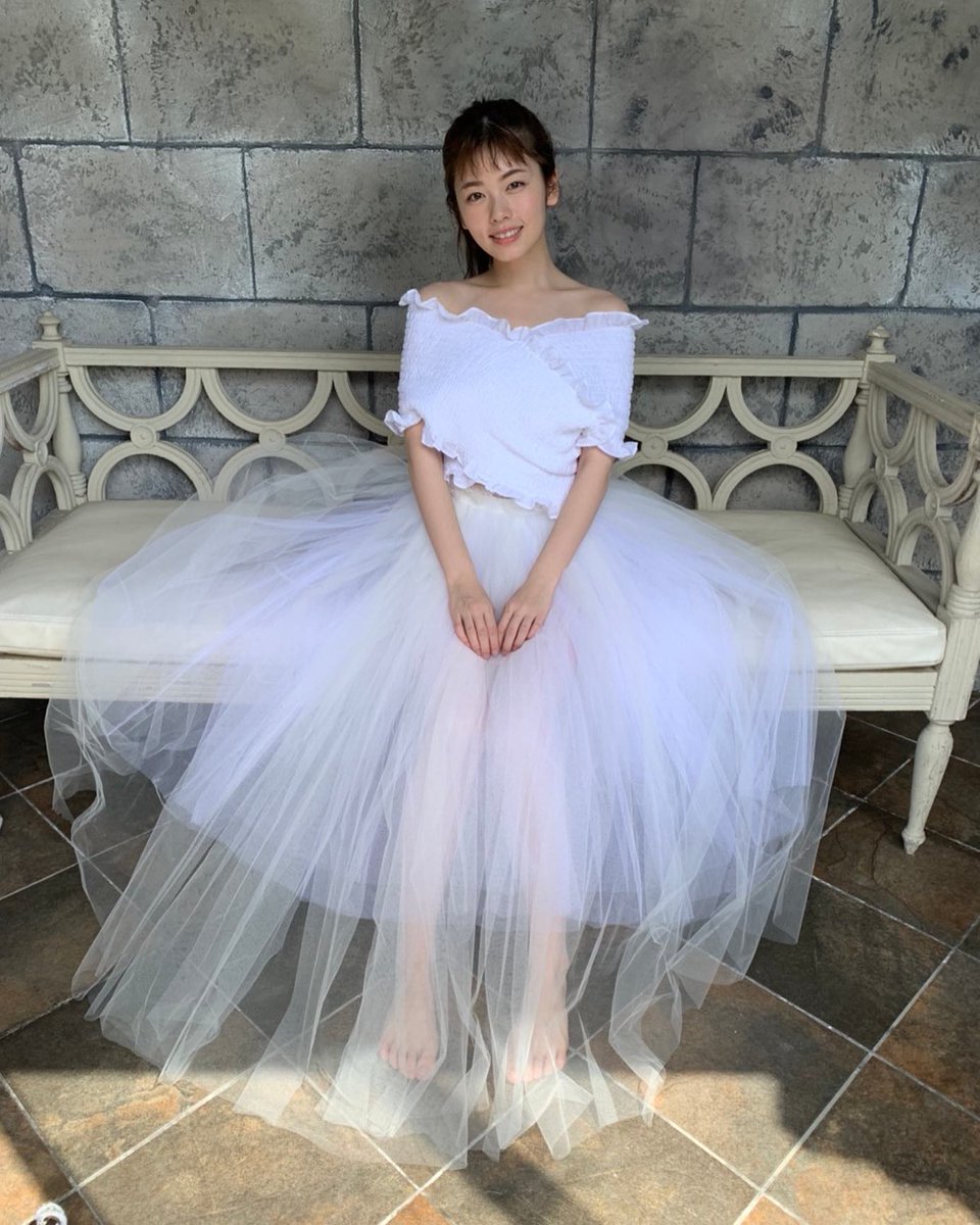 R3iYZ's tweet photo. 薄っすら見える、小芝風花ちゃんの美脚
#小芝風花 https://t.co/WENWU5pWmG