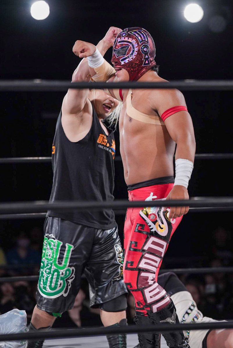 pig38kong's tweet photo. ヤス・ウラノ&サングレ・アステカjr選手。
#CHARISMANIA 26・7/2 #michipro https://t.co/ZbpFEI3vkT